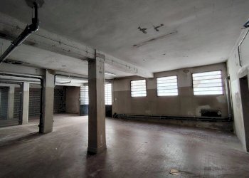 Warehouse Via Jacopo di Paolo, Bologna (neighborhood Bolognina) - photo 5