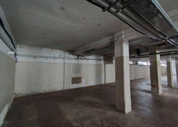 Warehouse Via Jacopo di Paolo, Bologna (neighborhood Bolognina) - photo 6