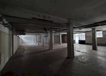 Warehouse Via Jacopo di Paolo, Bologna (neighborhood Bolognina) - photo 7