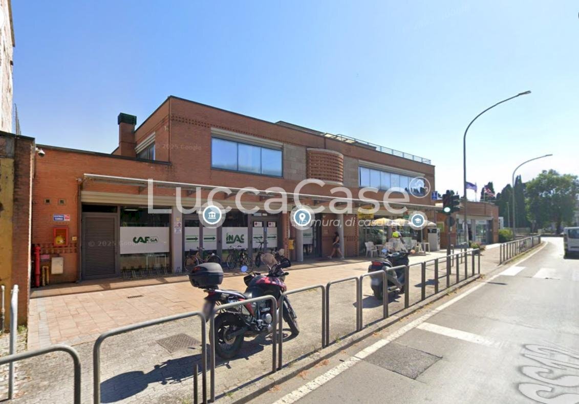 Office Lucca (neighborhood Sant'Anna) - photo 2