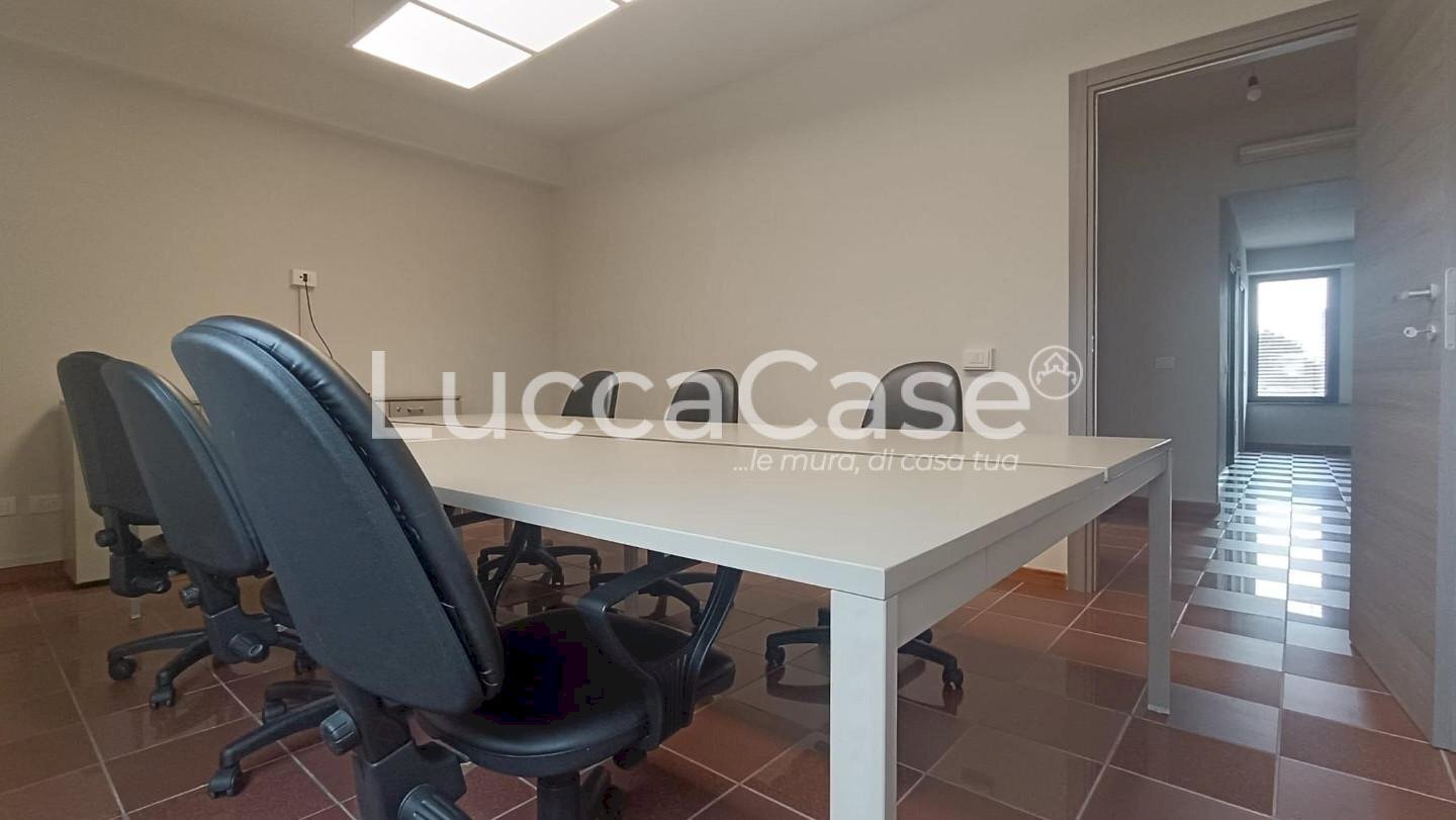 Ufficio Lucca (zona Sant'Anna) - foto 2