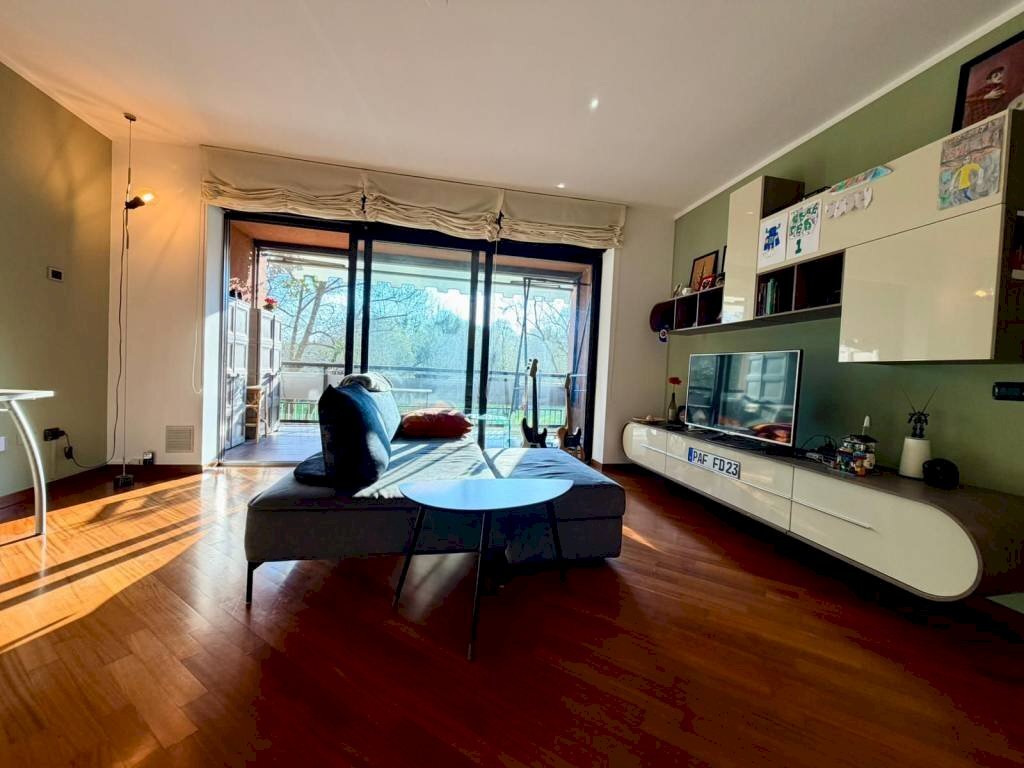 Two-room apartment hamlet Milano 3, Basiglio - photo 1
