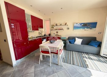 Four-room apartment Via Gentile, Albissola Marina - photo 8
