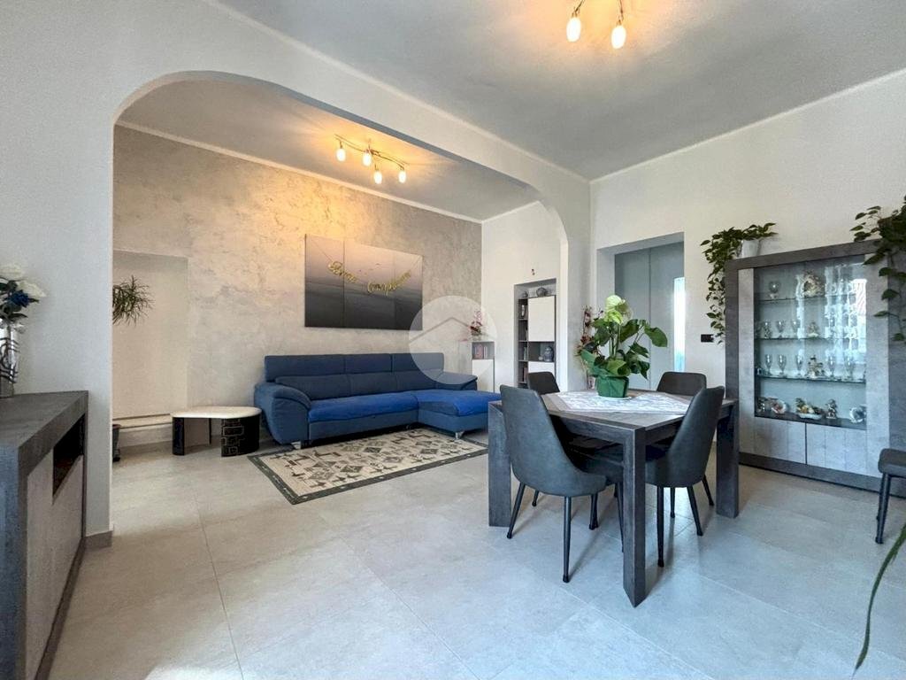 Apartment Via roma, Airasca - photo 1