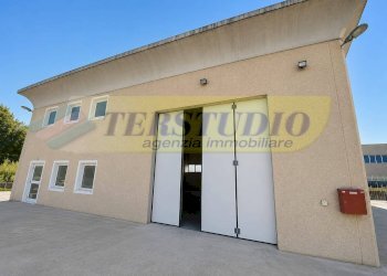 Foto 1 - Shed viale italia
snc, Levate - photo 1