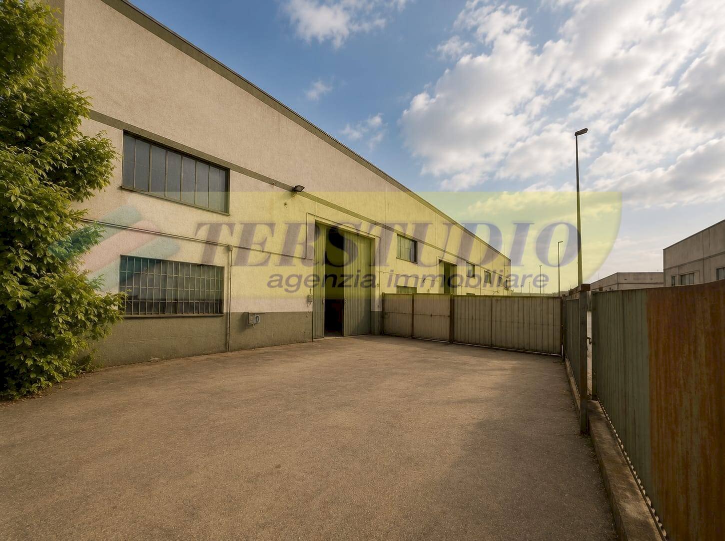 Foto 1 - Capannone viale campania
 
snc, Cologno Monzese - foto 1
