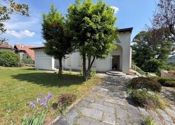 Giardino - Villa Via Libertà
 
34, Arcisate - photo 3