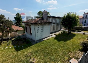 Casa all\'aperto - Villa Via Libertà
 
34, Arcisate - photo 4