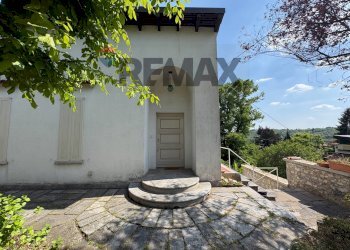 Casa all\'aperto - Villa Via Libertà
 
34, Arcisate - photo 12