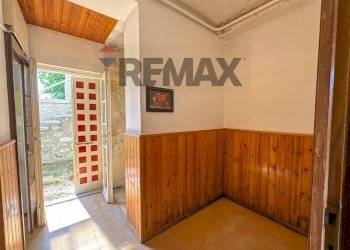 Hall / corridoio - Villa Via Libertà
 
34, Arcisate - photo 13