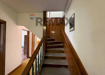 Scale - Villa Via Libertà
 
34, Arcisate - photo 22