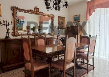 soggiorno - Three-room apartment Via Fra Liberato
 
3, Catania - photo 5