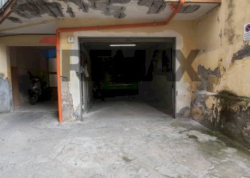 interno garage - Three-room apartment Via Fra Liberato
 
3, Catania - photo 28