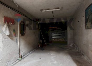 interno garage - Three-room apartment Via Fra Liberato
 
3, Catania - photo 30