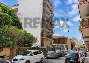 Facciata - Three-room apartment Via Fra Liberato
 
3, Catania - photo 2