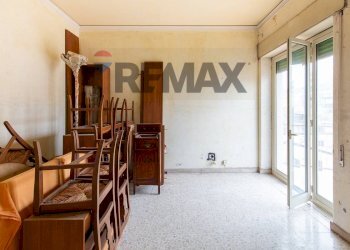 Sala da pranzo - Three-room apartment Via Piraino
 
10, Catania - photo 23