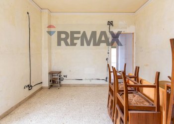 Sala da pranzo - Three-room apartment Via Piraino
 
10, Catania - photo 24