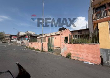 Edificio all\'aperto - Independent house Via Calatafimi
 
46, Belpasso - photo 4