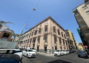 Edificio all\'aperto - Office Via Francesco Riso
78, Catania - photo 3