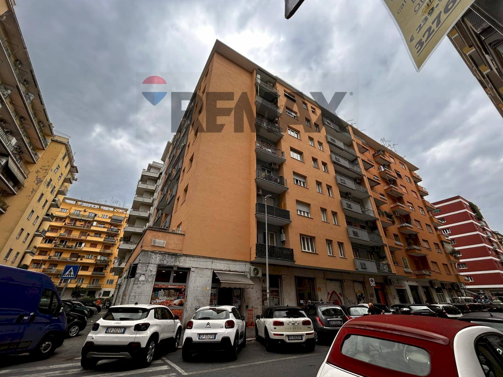 Edificio all\'aperto - Three-room apartment Via Valle Borbera
 
54, Roma - photo 1