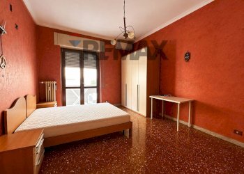 Camera / camera da letto - Three-room apartment Via Valle Borbera
54, Roma - photo 7