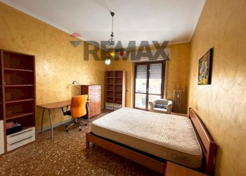 Camera / camera da letto - Three-room apartment Via Valle Borbera
54, Roma - photo 9
