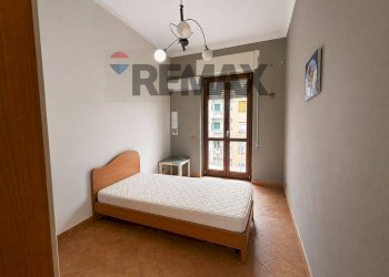 Camera / camera da letto - Three-room apartment Via Valle Borbera
54, Roma - photo 10