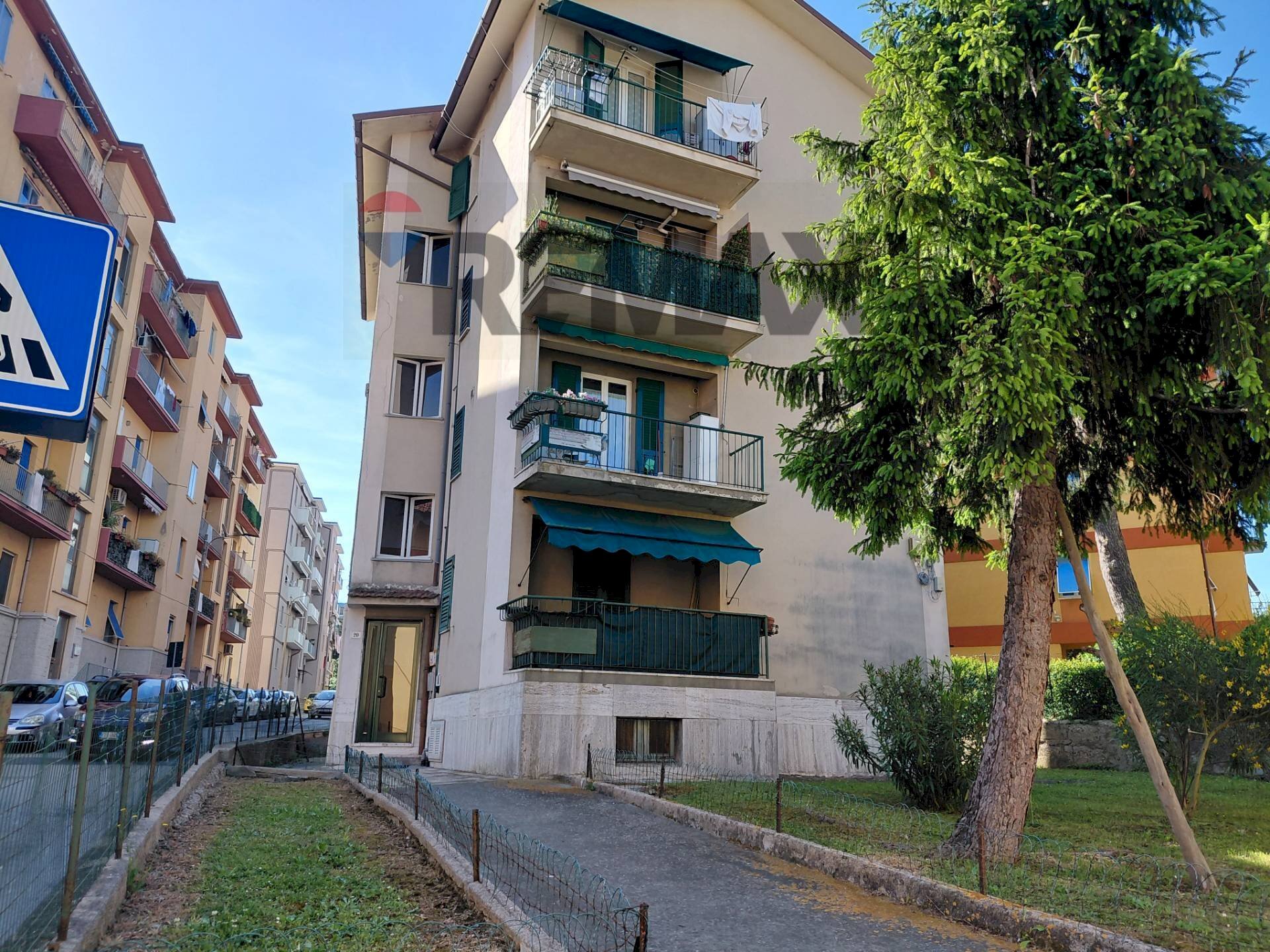 Edificio all\'aperto - Trilocale VIA COLLEVERDE
 
20, Ancona - foto 1