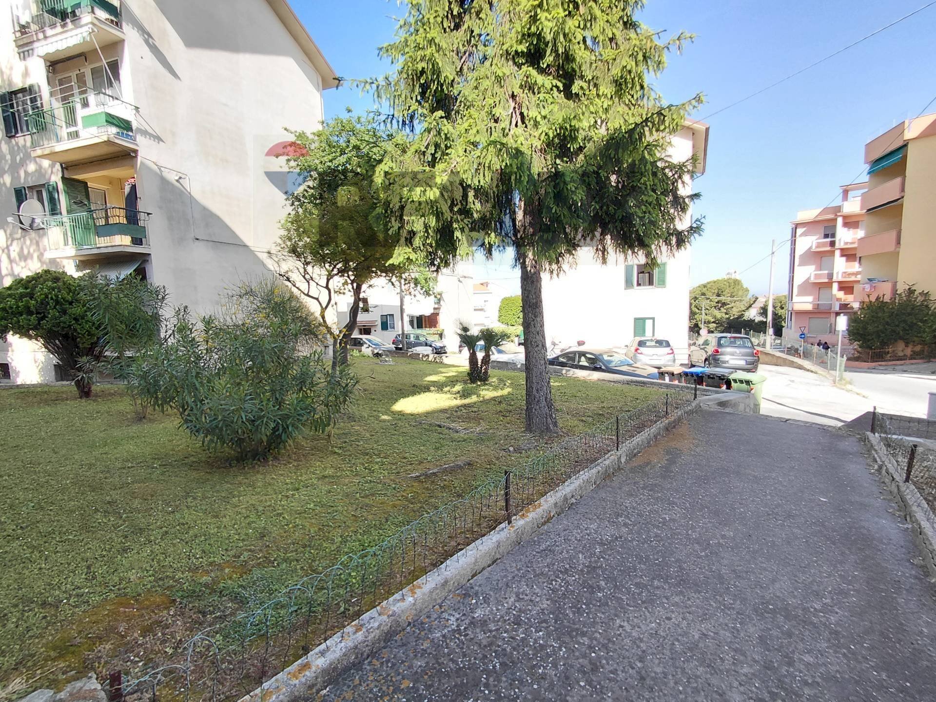 Edificio all\'aperto - Trilocale VIA COLLEVERDE
 
20, Ancona - foto 3