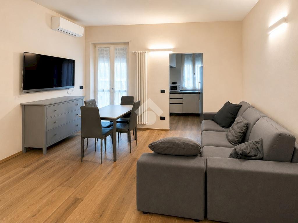 One-room apartment Via cesare battisti, Chieri - photo 1