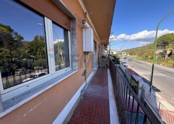 Balcone - Three-room apartment Benevento - photo 9