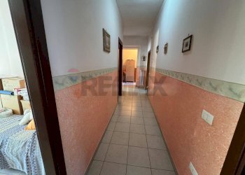 Hall / corridoio - Four-room apartment Benevento - photo 3