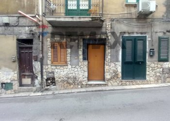 Edificio all\'aperto - Two-room apartment Via San Martino
 
92, Monreale - photo 1