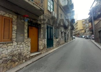 Edificio all\'aperto - Two-room apartment Via San Martino
 
92, Monreale - photo 3