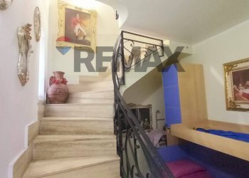Scale - Two-room apartment Via San Martino
 
92, Monreale - photo 10