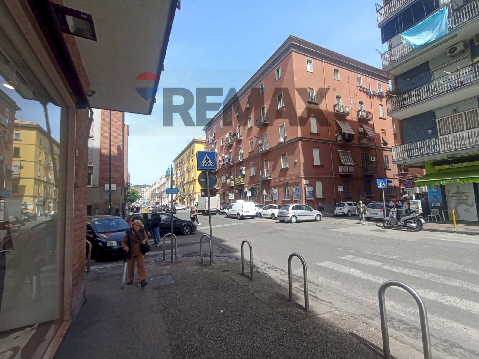 Edificio all\'aperto - Commercial Premises Napoli - photo 3