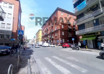 Edificio all\'aperto - Commercial Premises Napoli - photo 4