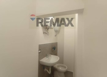 Bagno - Commercial Premises Napoli - photo 6