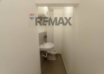 Bagno - Commercial Premises Napoli - photo 10