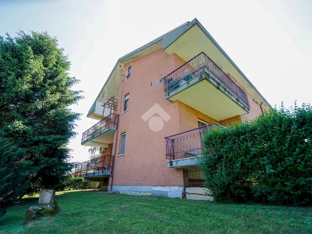 Attic Via martiri delle libertà, Rivarolo Canavese - photo 2