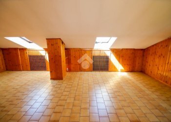 Attic Via martiri delle libertà, Rivarolo Canavese - photo 5
