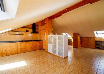 Attic Via martiri delle libertà, Rivarolo Canavese - photo 6