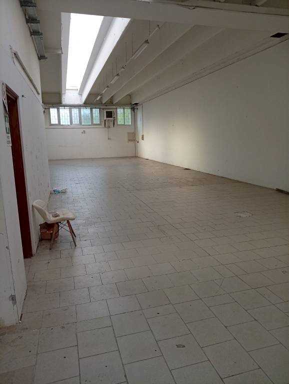 Magazzino - Shed via Firenze, Novi di Modena - photo 2