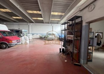 Interno non residenziale - Capannone corso Italia, Novi Ligure - foto 5