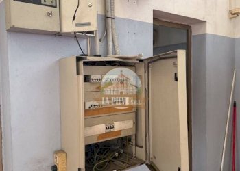 Interno non residenziale - Capannone corso Italia, Novi Ligure - foto 12