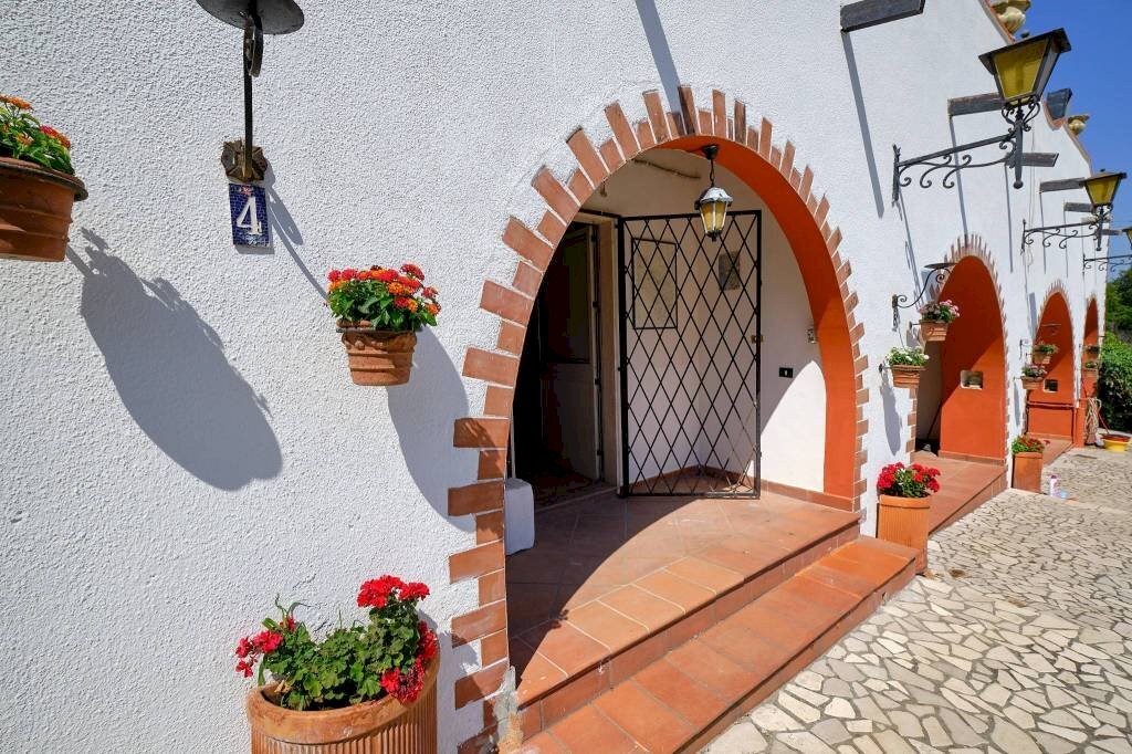 Villa strada Comunale di Collepasso, Neviano - foto 3