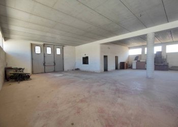 Interno non residenziale - Shed viale Sandro Pertini, Supersano - photo 3