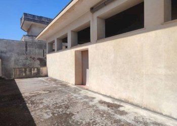 Facciata - Shed viale Sandro Pertini, Supersano - photo 13