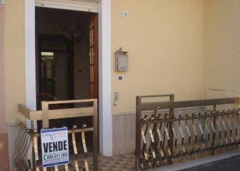 Facciata - Independent house via Isonzo, Racale - photo 3