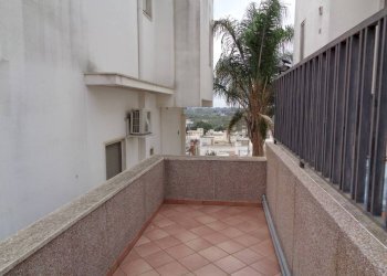 Balcone - Appartamento via Savona, Matino - foto 5